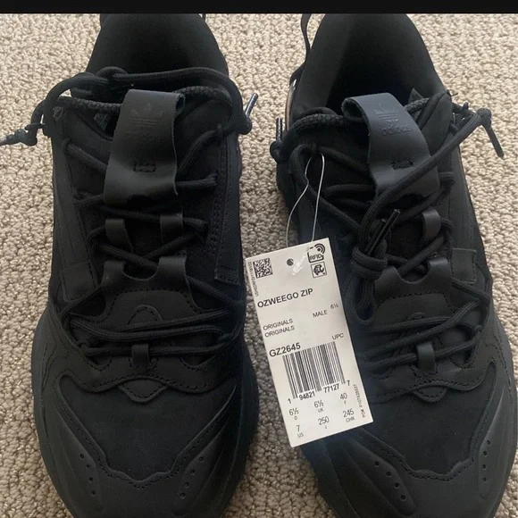 Adidas Ozweego Size 7 Men - Picture 3 of 4